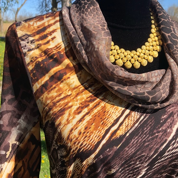 🫧Sold🫧Susan Graver Blouse, Size S - Picture 3 of 8